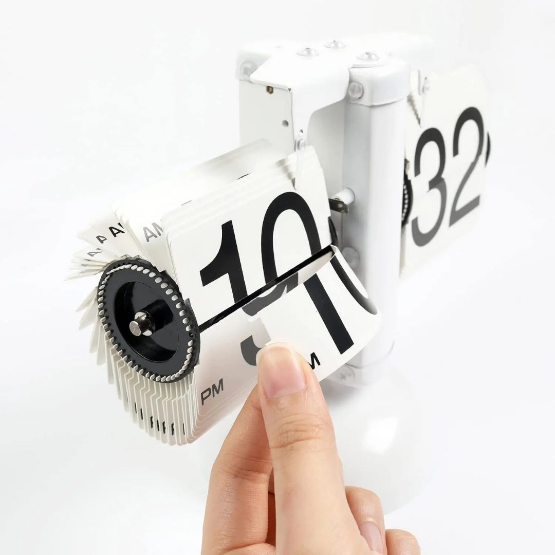 Retro Clock ๐ก๐ฒ๐ ๐ถ๐ปโจ