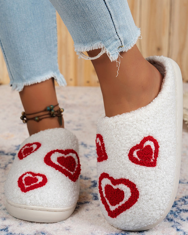 White Heart Shape Round Toe Plush Slippers