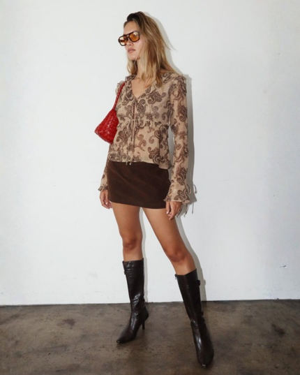 Paisley Tie-Front Ruffle Blouse – Vintage Tan