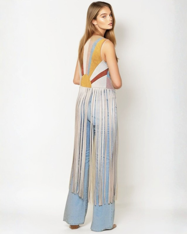 Coachella-Inspired Boho Fringe Vest – Retro Sunset Knit with Western Cowboy Vibes
