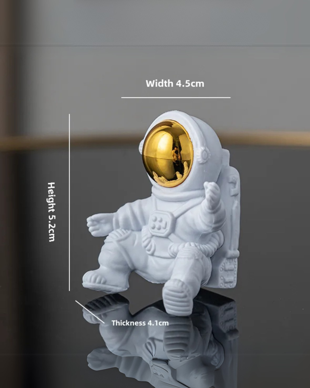 Astronaut Planet Table Lamp