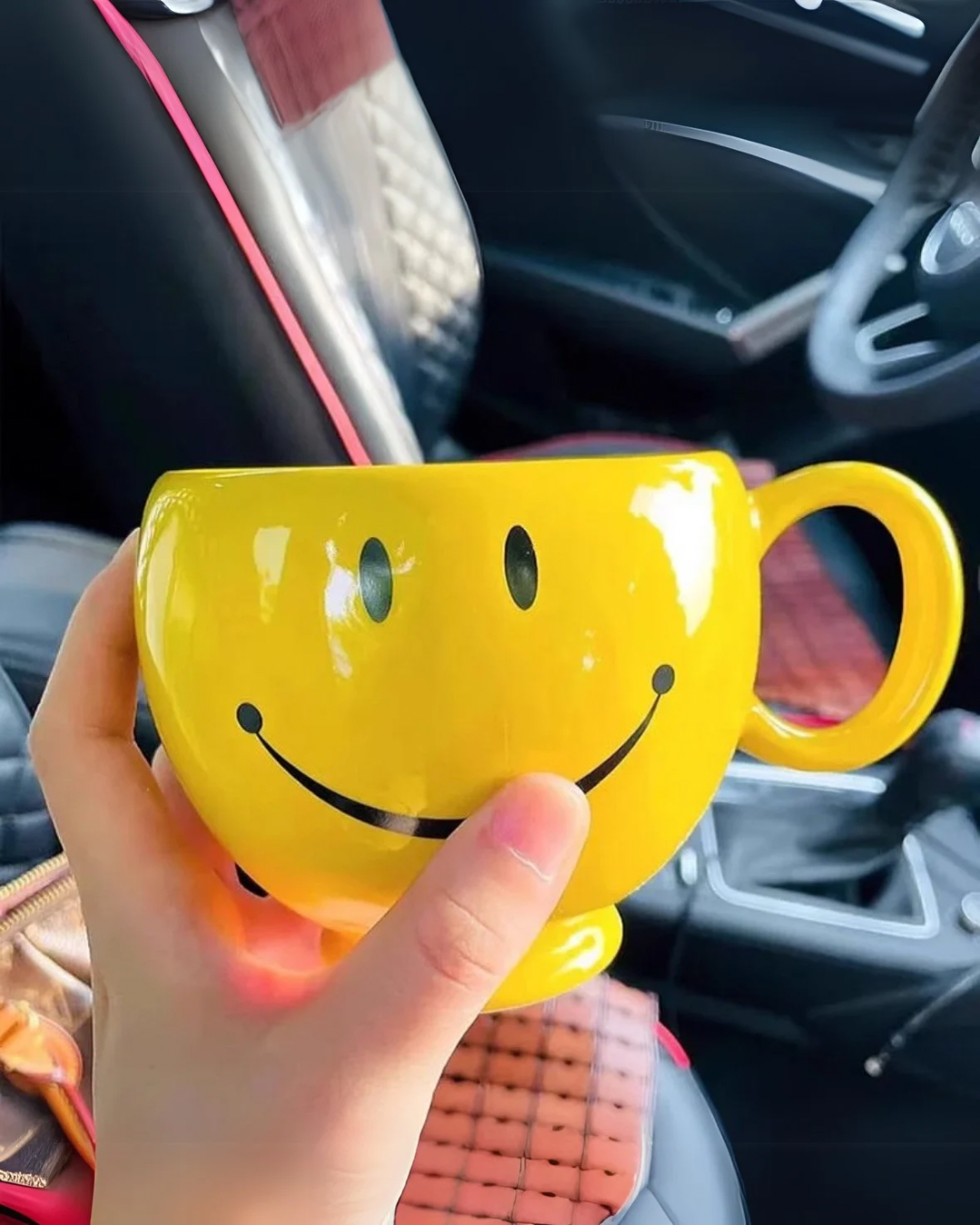 Happy Face Mug – Cheerful Yellow Coffee Mug