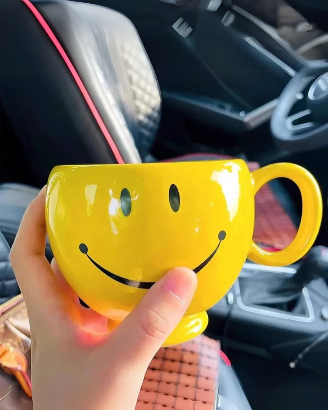 Happy Face Mug – Cheerful Yellow Coffee Mug