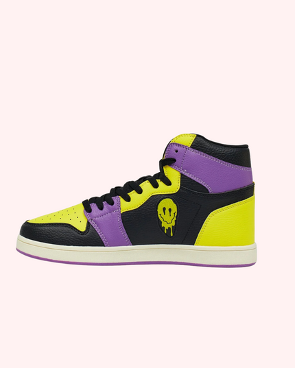 Smiley Sneakers by 𝗥𝗲𝗮𝘀𝗼𝗻™️