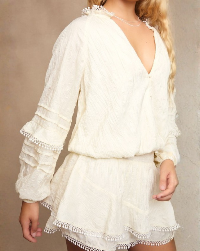 Boho Chic V-Neck Long Sleeve Ruffle Romper