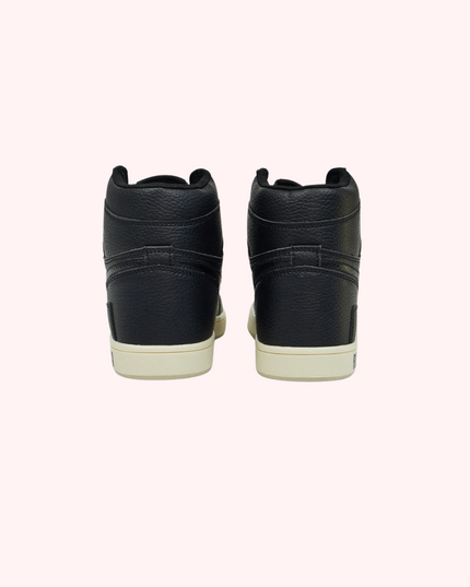 Flaming Skull Sneakers - Black
