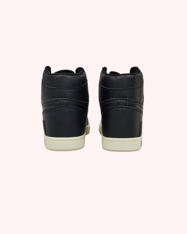 Flaming Skull Sneakers - Black