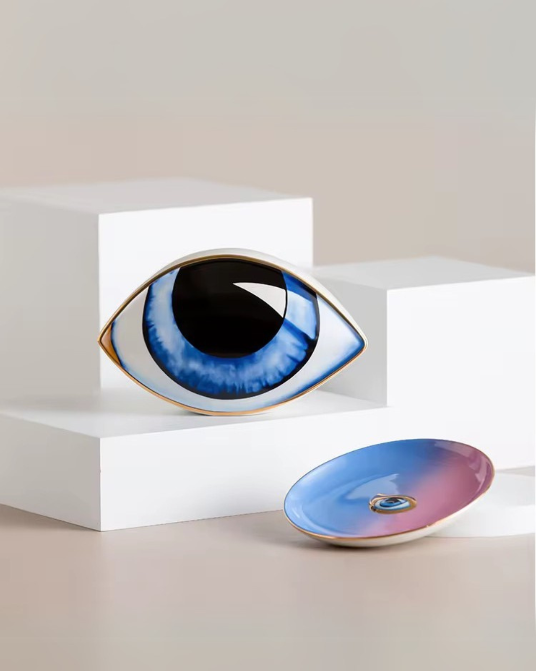 Eye-Shaped Decorative Ornament – A Unique Artistic Accent