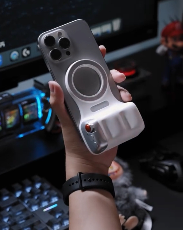 Magnetic Camera Grip for Smartphones – Bluetooth Creator Handle Compatible with iPhone & Android