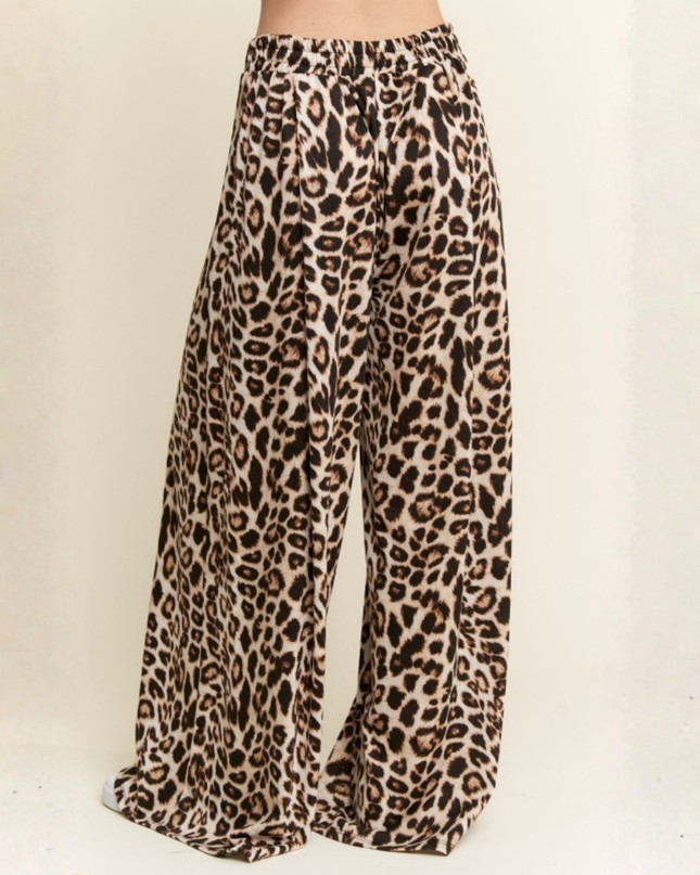Leopard & Cheetah Print Wide-Leg Flowy Pants – High Waist, Boho-Chic Lounge Fit
