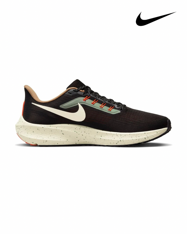Nike Air Zoom Pegasus 39 Running Shoes | Black / White / Orange